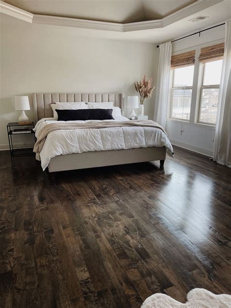 Bedroom Furniture With Dark Wood Floors